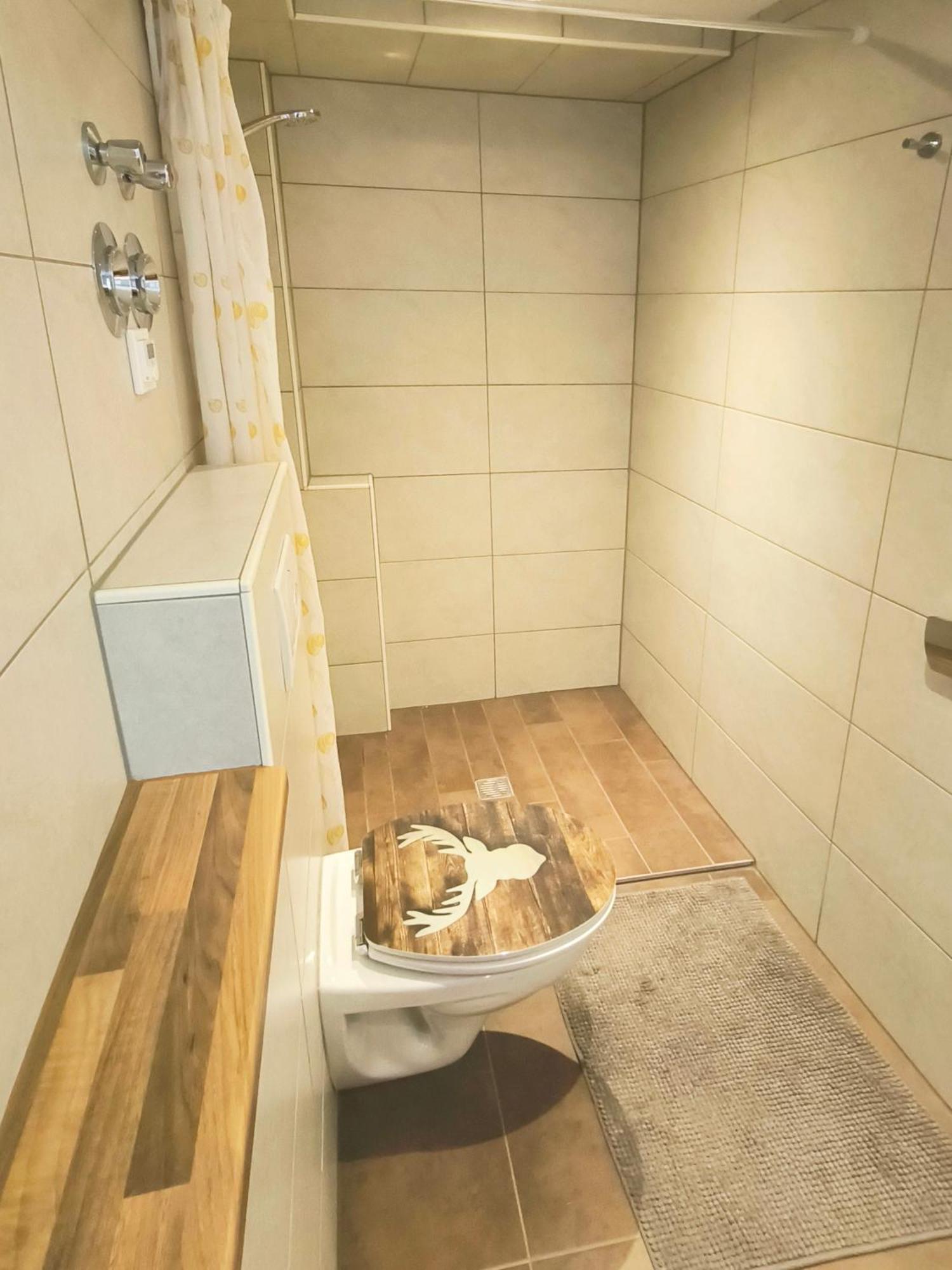 Ferienwohnung Zwischen Weinheim Und Hemsbach エクステリア 写真