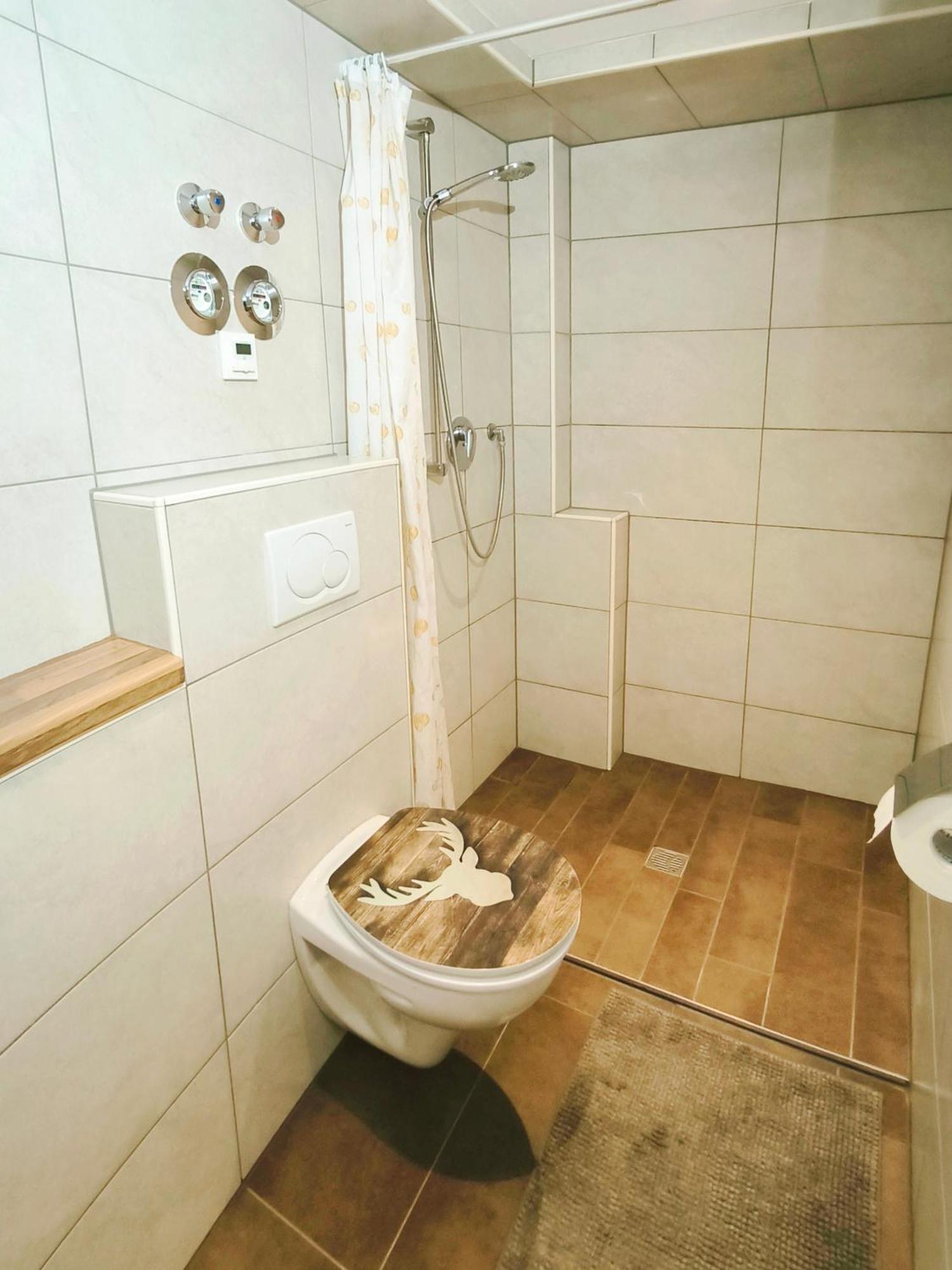 Ferienwohnung Zwischen Weinheim Und Hemsbach エクステリア 写真