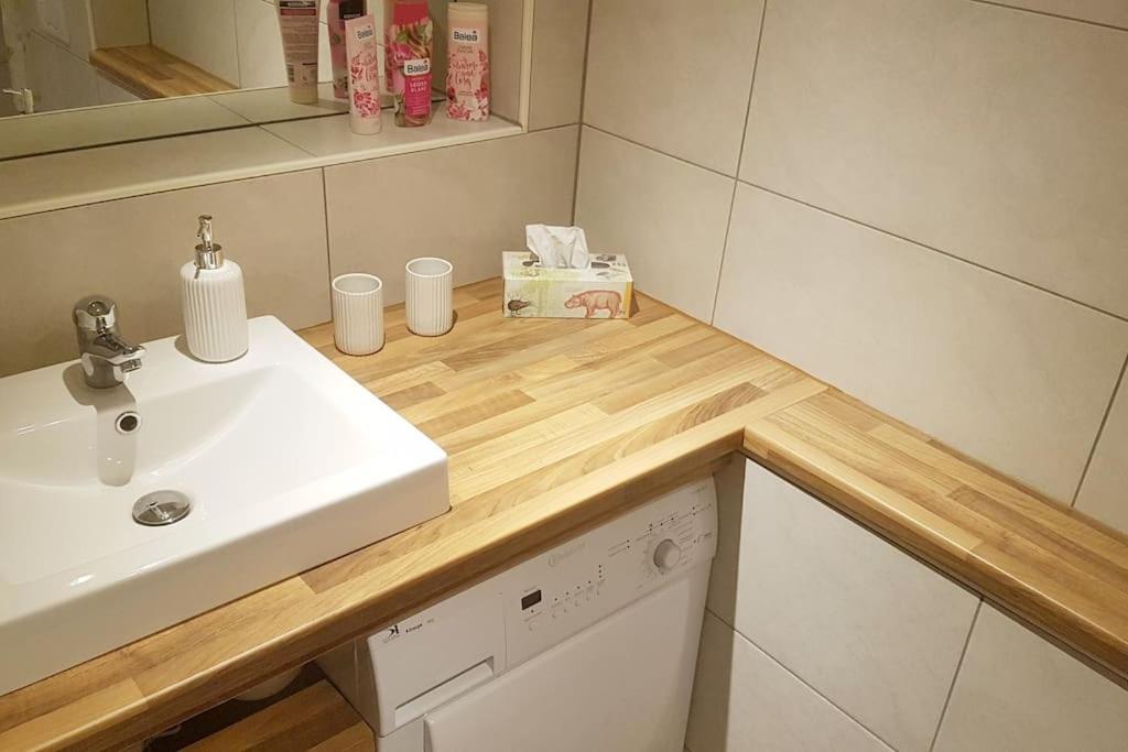 Ferienwohnung Zwischen Weinheim Und Hemsbach エクステリア 写真